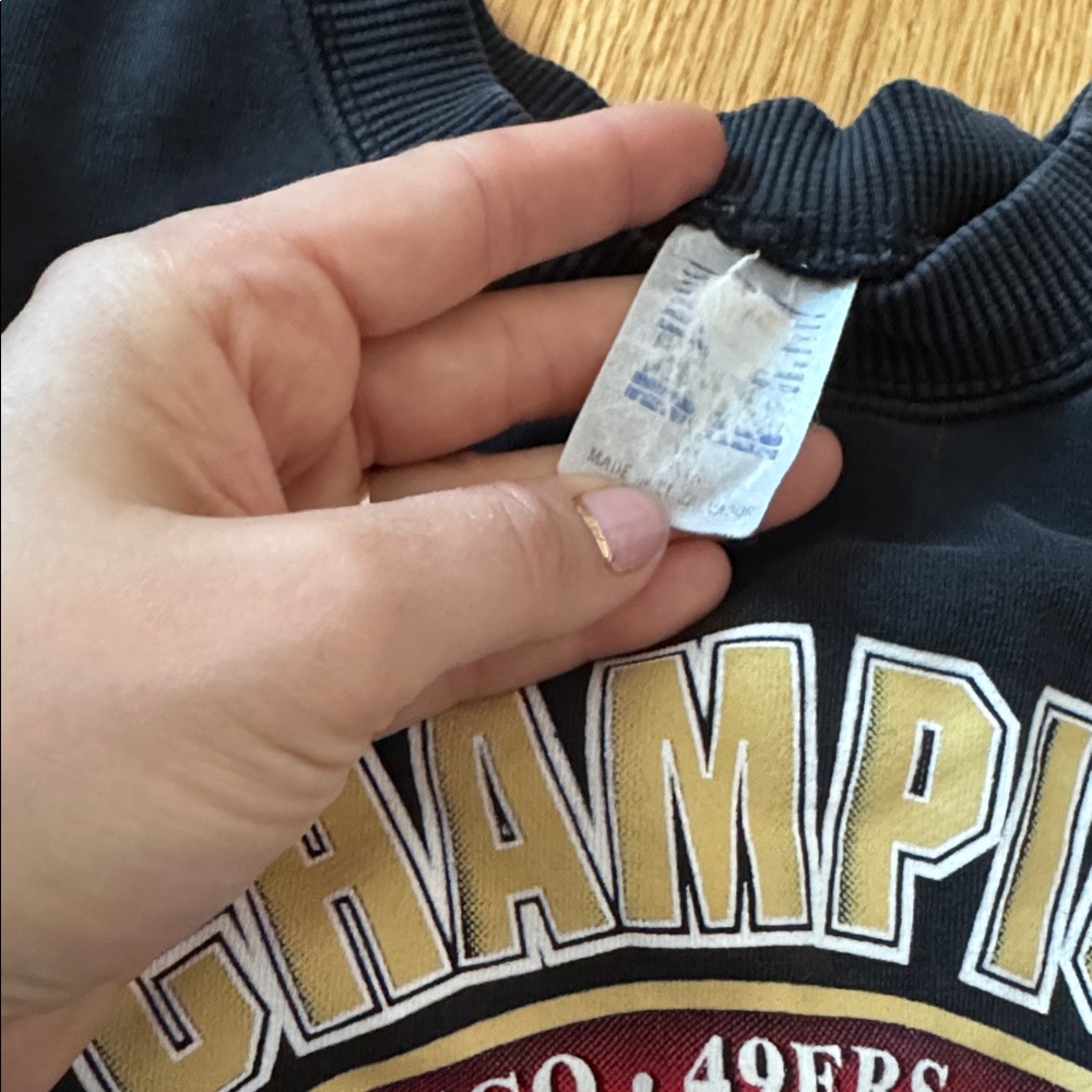 49ers Vintage 1995 Super Bowl XXIX vs 49ers Champions Sweatshirt - Picture 4 of 4